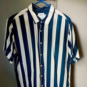 Men’s Casual Button Up the Front Shirt